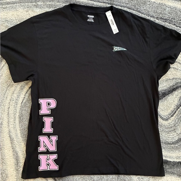 New PINK Victoria's Secret Shirt (L) Short Sleeve Campus Logo top NWT - Picture 1 of 4